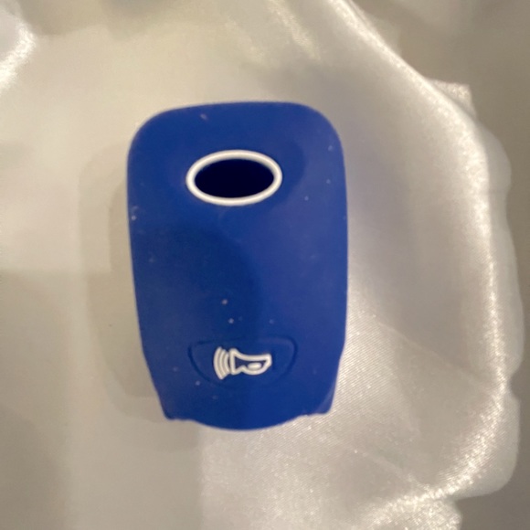 Key Fab Rubber Cover - Picture 2 of 2